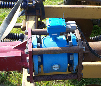 16' Farmstar Chisel Plow - 7-shank